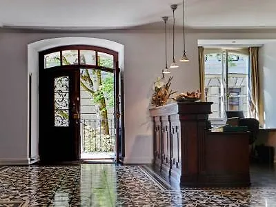 Hotel Villa Florhof מלון